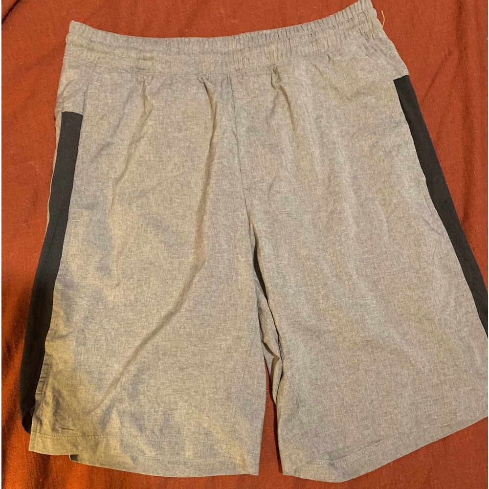 Nwot all in motion gym shorts